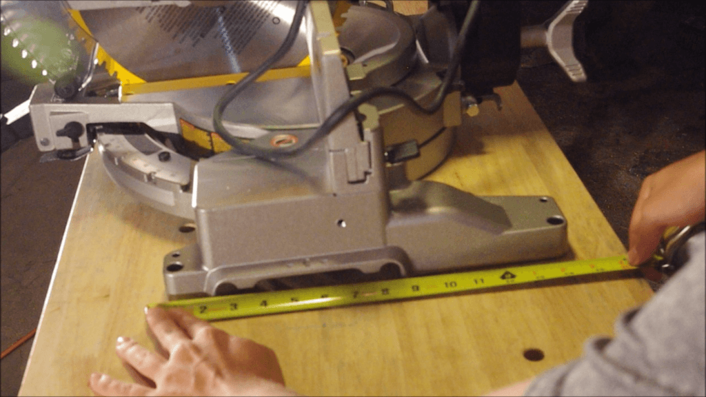 measure miter saw