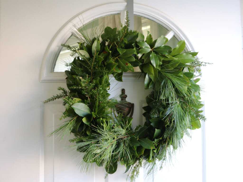 How to Make a Fresh Christmas wreath